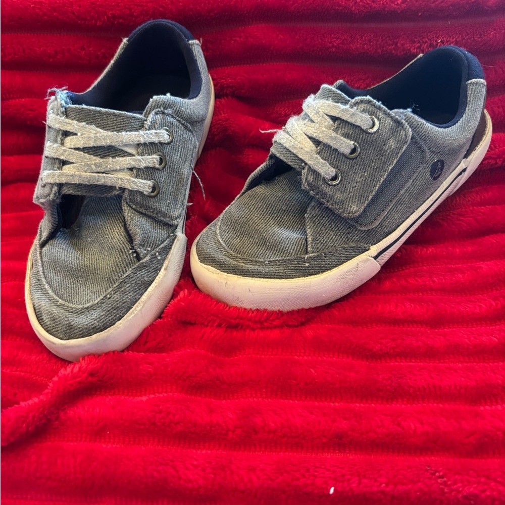 Sperry Kids Gray Canvas Sneakers